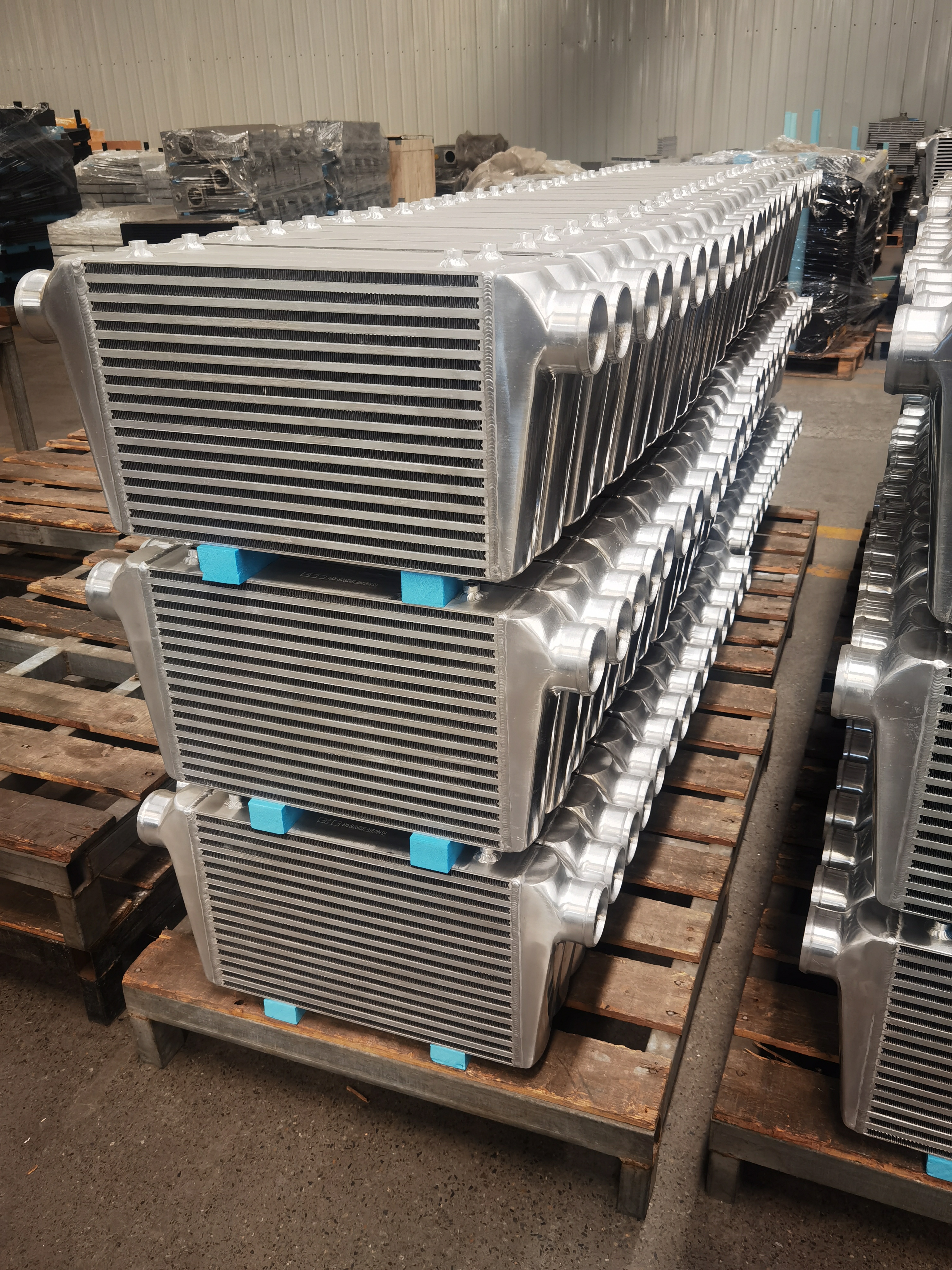 Der Unterschied zwischen Aluminium-Wassertank und Aluminium-Kunststoff-Wassertank